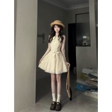 批发法式<b class='q'>甜美</b>千金感碎花连衣裙女夏日绝美<b class='q'>公主裙</b>特别漂亮掐腰蓬蓬裙子