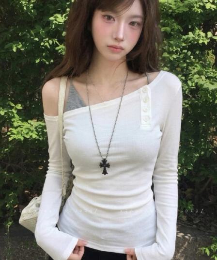 사람들 면 디자인 센스 비스듬한 어깨 긴팔 티셔츠 여성 화이트 몸매 가꾸기 기본 셔츠 작은 대중 캐주얼 맨위 이른 가을 착용 가져 가라.