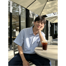 批发复古笑脸刺绣条纹短袖衬衫男2026夏季国潮牌宽松休闲情侣衬衣<b class='q'>外套</b>