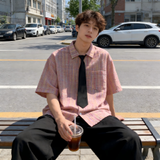 批发夏季宽松粉色泡泡纱短袖衬衫男生少年感沙滩旅游氛围感衬衣<b class='q'>外套</b>潮