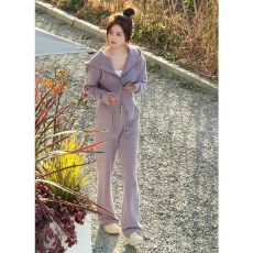 批发盐系运动服<b class='q'>套装</b>女春秋时尚减龄短款连帽卫衣高腰阔腿裤休闲两件套