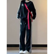 批发美式学院风休闲<b class='q'>运动服</b>套装女秋季宽松<b class='q'>显瘦</b>时尚炸街圆领卫衣两件套