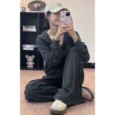 批发韩系学生运动服套装女春秋时尚条纹松弛感开衫连帽卫衣休闲两件套