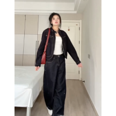 批发秋季巨好看的休闲运动服<b class='q'>套装</b>女cleanfit<b class='q'>牛仔</b>外套阔腿裤时尚两件套