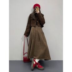 批发韩系chic复古格纹套装女秋季气质高级感外套收腰绝美百褶裙两件套