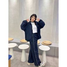 批发休闲运动服套装女秋冬时尚宽松显瘦冲锋衣长裤少女减龄跑步两件套