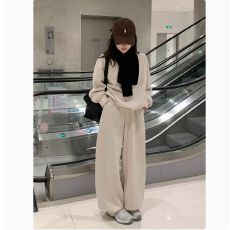 批发学生<b class='q'>韩版</b>休闲洋气运动服套装女春秋百搭宽松减龄卫衣卫裤两件套潮