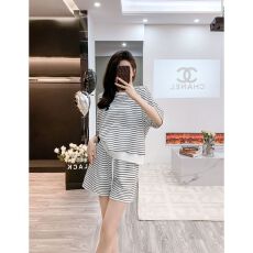 批发短袖短裤条纹套装女<b class='q'>夏</b>小个子高级感减龄洋气显瘦休闲运动两件套潮