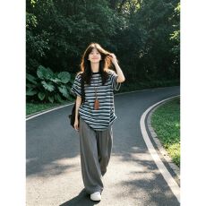 批发韩系条纹撞色短袖t恤两件套女夏季穿搭宽松休闲慵懒风<b class='q'>运动服</b>套装