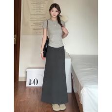 批发盐系轻熟风短袖正肩修身上衣两件套装春夏女<b class='q'>新款</b>高腰半身长裙穿搭