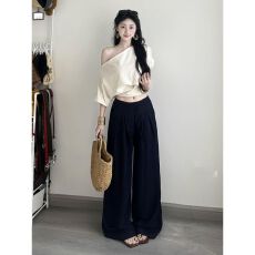 韩系高级感斜肩t恤黑色阔腿裤套装女夏季新款超火时尚穿搭一整套