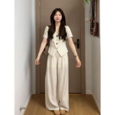 韩系高级感套装女夏季气质短袖修身显瘦宽松阔腿裤休闲运动两件套