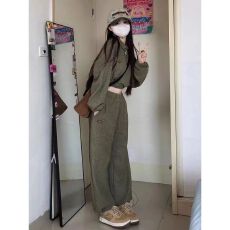批发美式复古<b class='q'>运动服</b>套装女春秋时尚炸街芥末绿拉链翻领显高显瘦两件套