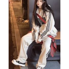 批发港风复古运动服套<b class='q'>装</b>女秋季学生宽松<b class='q'>时尚</b>炸街卫衣休闲两件套跑步潮