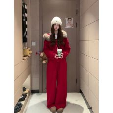 批发红色时尚休闲运动套装女春秋美式大毛领宽松卫衣阔腿裤炸街<b class='q'>两件套</b>