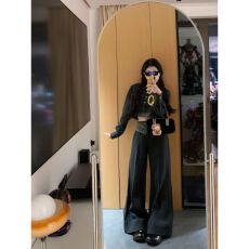 批发设计感深灰色格纹拼接短款西装外套女春秋西装长裤时尚<b class='q'>休闲</b>套装女