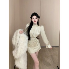 批发时尚新款<b class='q'>职业</b>制服套装女法式辣妹泡泡袖衬衫钉钻包臀半身裙两件套