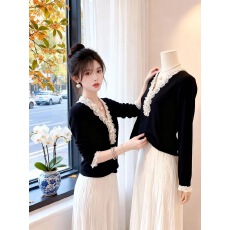 批发2025款女漂亮大气好看女士独特通勤高级感<b class='q'>新款</b>休闲女生遮肚子上衣