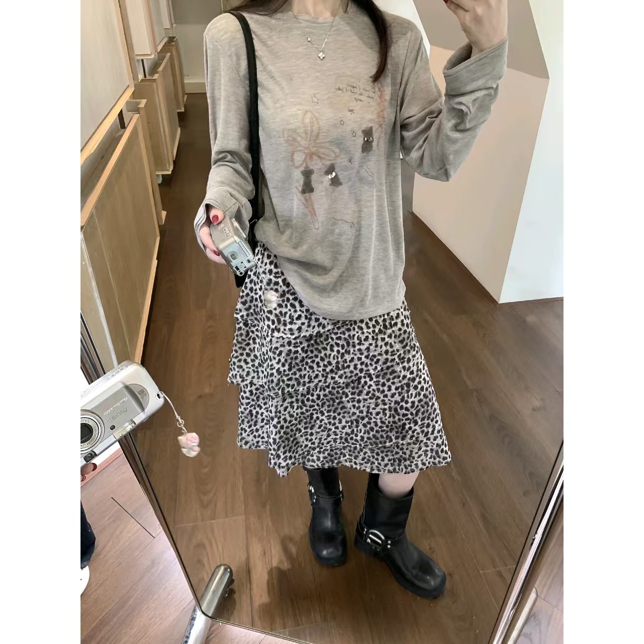 프랑스식 빛 요리 한 바람 품격 레오파드 무늬 층 케이크 반신 스커트 여성 봄 2026 하이웨이스트 슬림해 보이는 한 마디 타이트 스커트