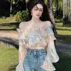 批发法式荷叶边一字肩上衣女夏日多巴胺薄款防晒<b class='q'>喇叭袖</b>气质衬衫女