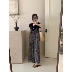 批发<b class='q'>碎花</b>连体吊带裤女夏季2026新款欧洲站薄款阔腿裤洋气减龄背带裤潮
