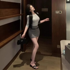 批发性感辣妹套装御姐风情万种显身材灰色针织上衣包臀半身短裙两件套