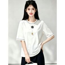 批发实拍 白色<b class='q'>花朵</b>刺绣短袖<b class='q'>t</b><b class='q'>恤</b>设计感女小众夏季新款简约百搭体恤上衣