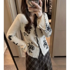 批发韩系黑色白玫瑰提花绑带V领针织开衫女秋季喇叭袖复古氛围感上衣