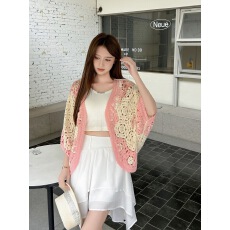 批发法式复古宽松V领花朵钩花撞色上衣 时尚简约<b class='q'>镂空</b>气质<b class='q'>针织衫</b>女百搭