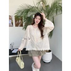 批发新款法式蕾丝镂空刺绣<b class='q'>衬衫</b>女夏季森系文艺防晒开衫长袖上衣