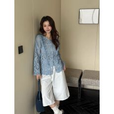 批发法式V领长袖<b class='q'>蕾丝</b>镂空钩花针织衫女超仙设计感漂亮罩衫上