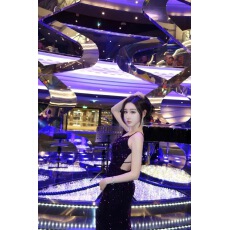 批发紫色<b class='q'>拖</b><b class='q'>尾</b>包臀连衣裙生日聚会礼服高定轻奢小众性感露背<b class='q'>婚纱</b>晨袍女