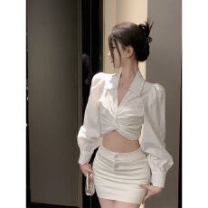 批发复古港风chic黑色<b class='q'>衬衫女</b>秋装高级感法式气质短款烫钻V领衬衣上衣