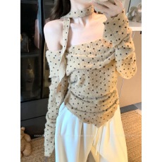 批发一字肩长袖波点上衣早秋氛围感穿搭系带收腰<b class='q'>显瘦</b>百搭气质<b class='q'>T</b><b class='q'>恤</b><b class='q'>衬衫</b>