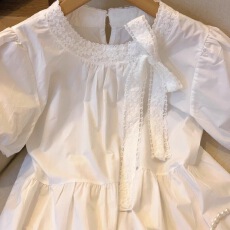 批发法式蕾丝系带蝴蝶结衬衫女夏款超仙泡泡<b class='q'>短袖</b>娃娃衫遮肚子裙摆上衣