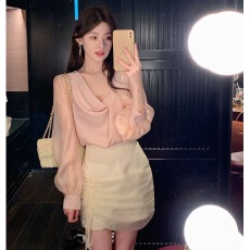 批发2026年春节<b class='q'>新款</b>时尚泡泡袖粉色<b class='q'>雪纺衫女</b>设计感宽松长袖衬衫上衣