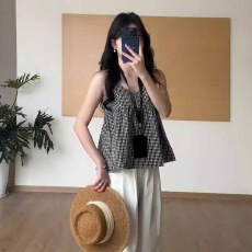 批发韩系复古格子吊带背心2025夏季新款设计感收腰显瘦<b class='q'>百搭</b>上衣