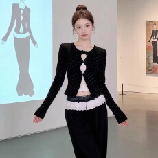 批发波点<b class='q'>甜美</b>2026春季新款两件拼接镂空蕾丝黑色T恤修身长袖显瘦上衣