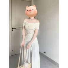 批发法式夏季一字肩女新款<b class='q'>甜美</b>上衣连衣裙半身裙两件套收腰裙子套装