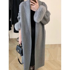 批发秋季新款气质<b class='q'>狐狸毛</b>袖保暖大衣女浴袍式休闲收腰显瘦长款羊毛外套