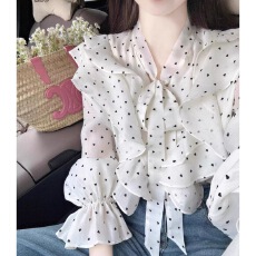 批发新法式上衣2025新款女高级感法式独特绝美小衫杏色<b class='q'>波点</b>长袖<b class='q'>衬衫</b>外