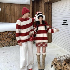 批发实拍新年慵懒风情侣装红色条纹毛<b class='q'>针织衫</b>长袖上衣男女韩版法式潮