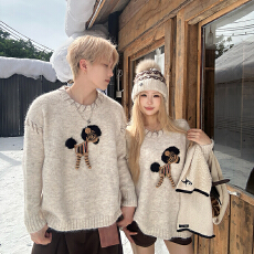 批发实拍卡通慵懒风<b class='q'>情侣装</b>红色毛衣针织衫长袖上衣男女<b class='q'>韩版</b>法式潮