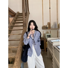 批发实拍秋冬新款复古通勤宽松百搭蓝色休闲<b class='q'>长袖</b>条纹<b class='q'>衬衫女</b>