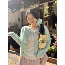 批发水绿色短款针织<b class='q'>开衫</b>女春季新款韩系穿搭软糯巨好看毛衣外套