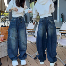 批发大码加绒加厚弯刀牛仔裤女秋冬季宽松阔腿裤胖mm显瘦美式直筒<b class='q'>裤子</b>