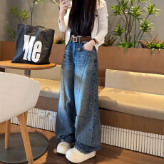 批发烫钻弯刀牛仔<b class='q'>裤</b>女春夏2026年新款带钻阔腿<b class='q'>裤</b><b class='q'>大码</b>胖mm显瘦直筒<b class='q'>裤</b>子