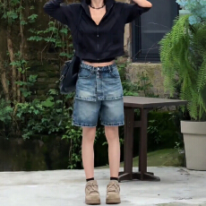 批发2026夏季新款复古设计感<b class='q'>牛仔</b><b class='q'>短裤</b>美式女宽松阔腿裤假两件四分裤子