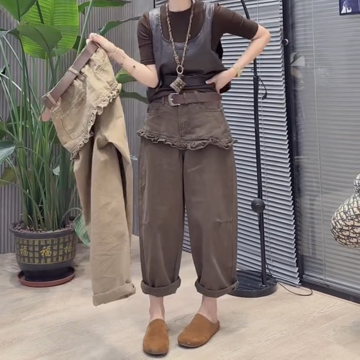 早秋洋气复古假两件屁帘牛仔裤女...