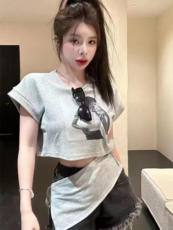 FA34633# 不规则露腰圆领图案印花短袖T恤女夏季新款辣妹时尚小众上衣 服裝批發女裝批發服飾貨源
